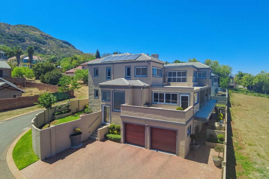 6 Bedroom Property for Sale in Kosmos Ridge North West